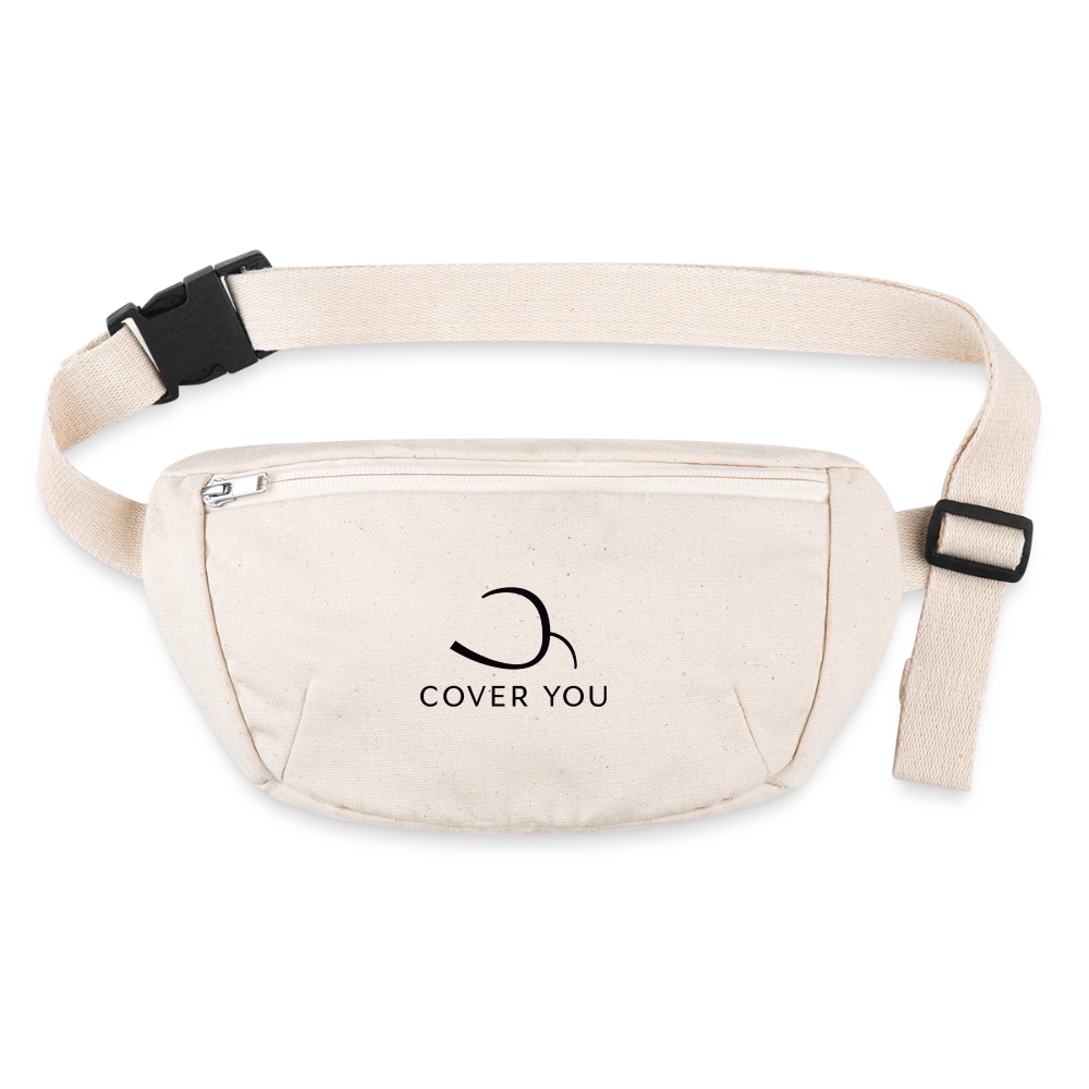 Sac banane COVER YOU naturel en coton recyclé, logo noir imprimé sur la poche avant, vu de face à plat